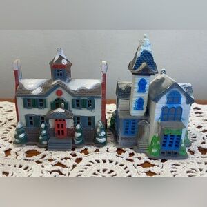 Set of two alpine houses | plastic Christmas houses | Christmas village